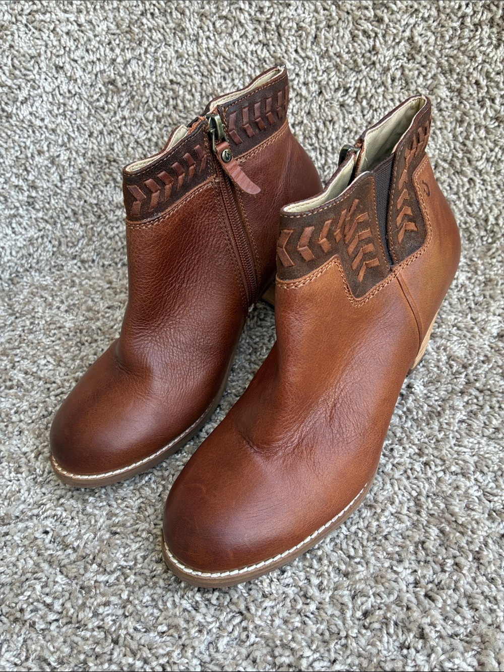 Olukai Kamahoi Brown Leather Ankle Booties size 7